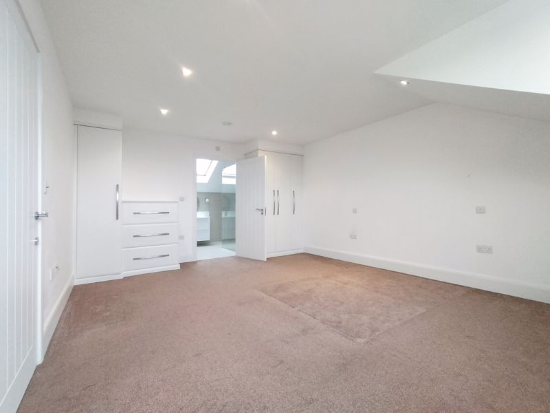 Photo 19- click for photo gallery